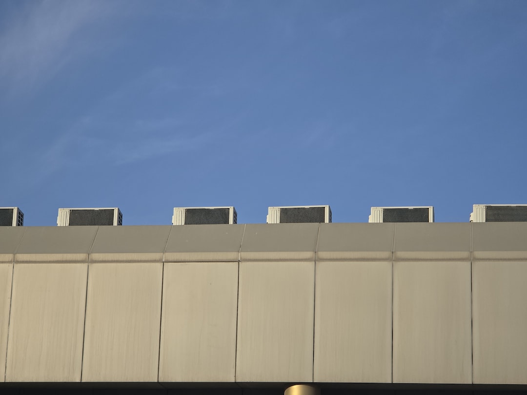 energy efficient heating and cooling systems